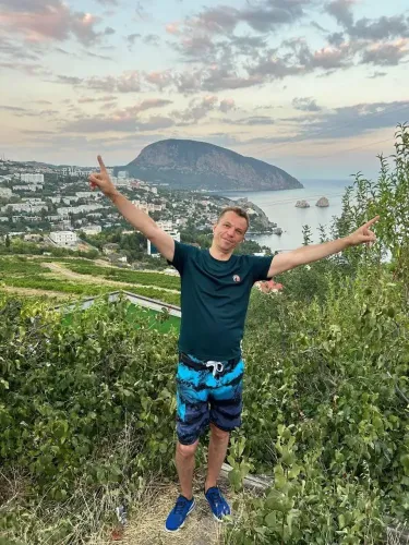 Ищу попутчика в Россию.