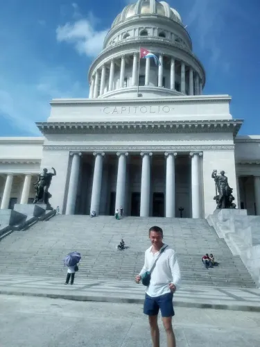 Ищу попутчика в Колумбию.